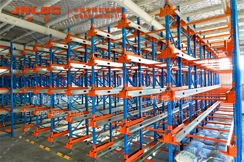 <b>天氣寒冷，晉隆貨架提醒您注意保暖</b>