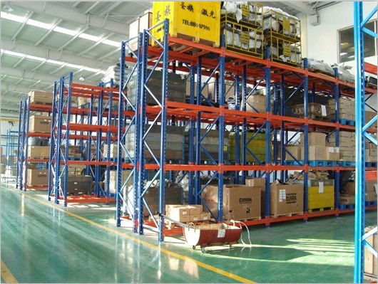 <b>上海貨架：分析為什么托盤架廣泛用于各個行業？</b>
