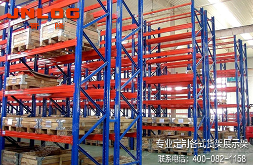 中型倉儲貨架.jpg 中型倉儲貨架.jpg