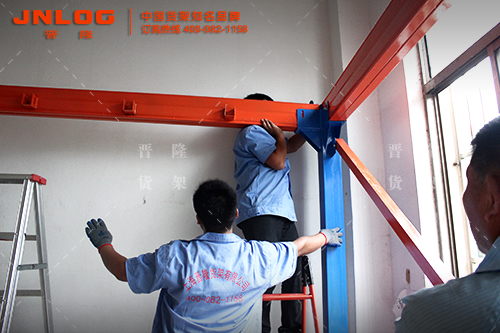 鋼平臺安裝.jpg 鋼平臺安裝.jpg